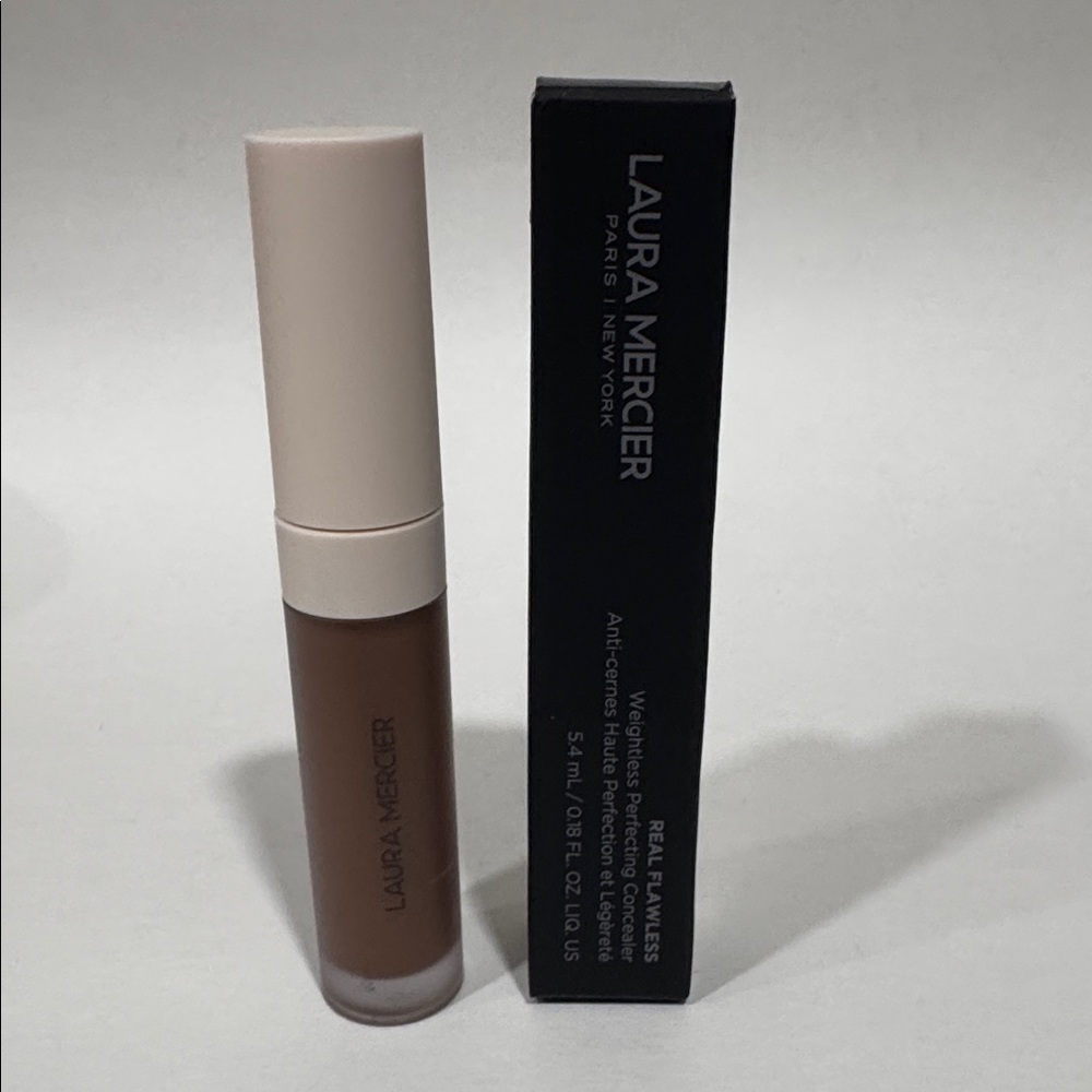 Laura Mercier Real Flawless Weightless Perfecting  Concealer